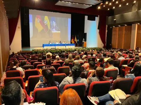 Del desplazamiento a la integración: construyendo comunidades productivas y protectoras 